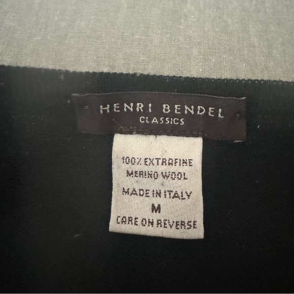 HENRI BENDEL Vintage Extra Fine Merino Wool Black V-Neck Sweater Classic Size M - Picture 2 of 13